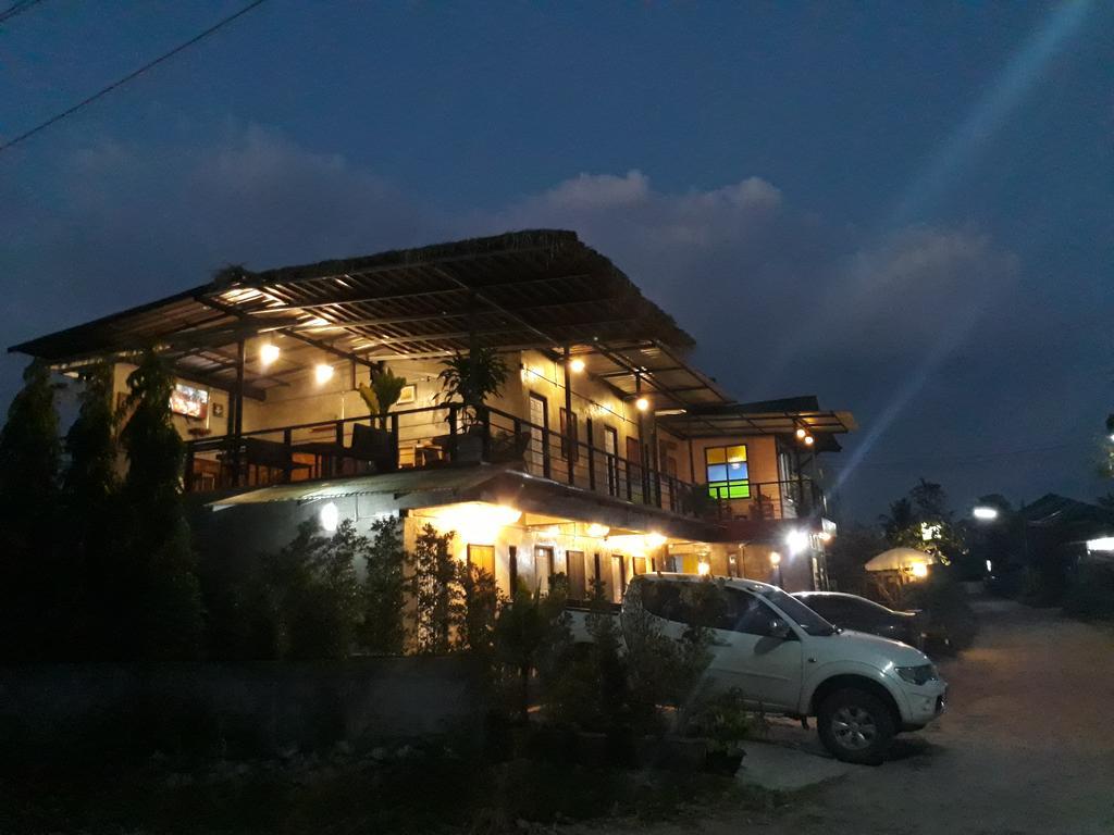 Baantung Homestay Mukdahan Exterior foto