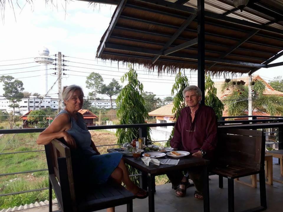 Baantung Homestay Mukdahan Exterior foto